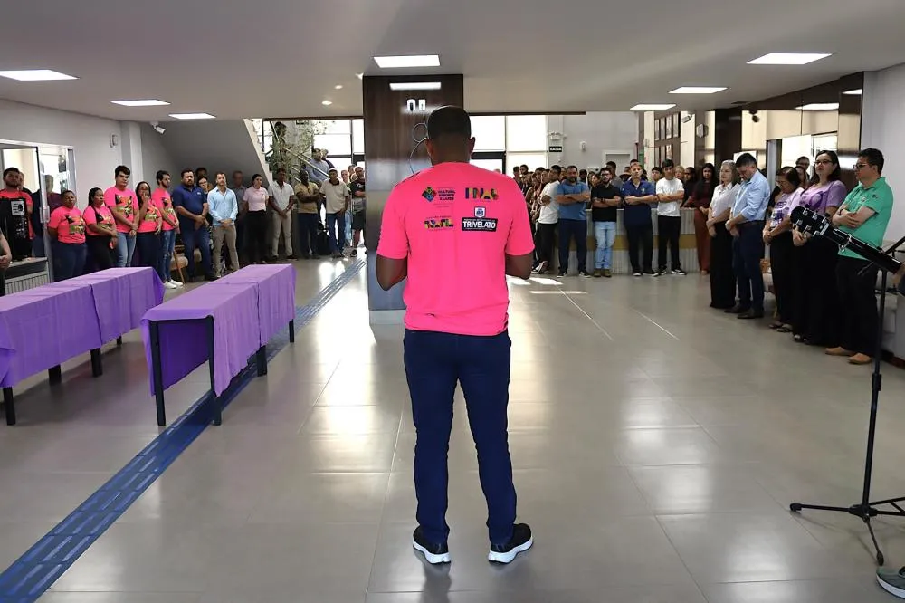 Momento de oração reúne servidores e reforça integração entre equipes da Prefeitura de Trivelato